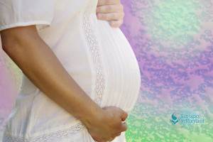 Pros and Cons of Surrogacy